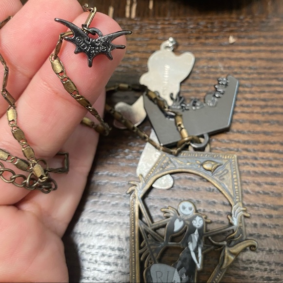 Nightmare Before Christmas Necklace/Extra Pendant - Picture 6 of 12